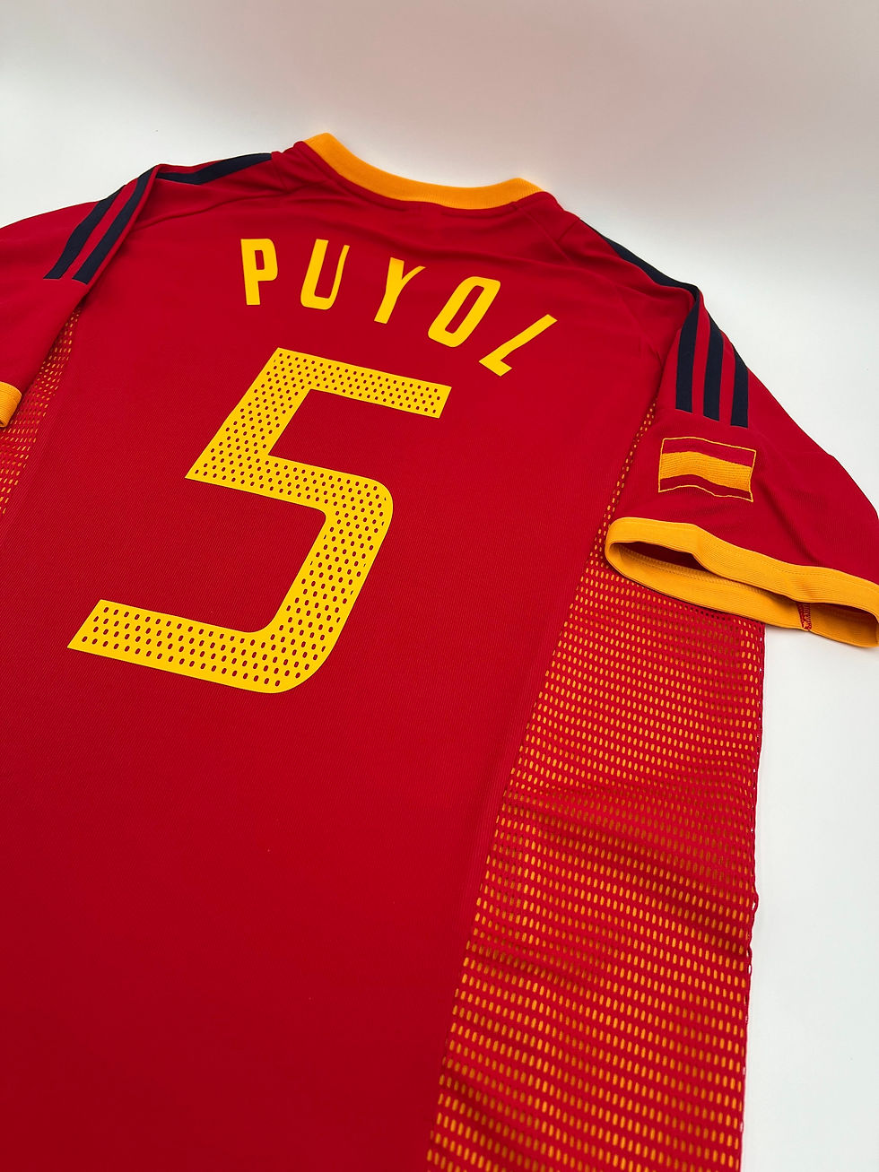 Thumbnail: Spain 2002/2003/2004 Home Puyol #5 Soccer Jersey (M)
