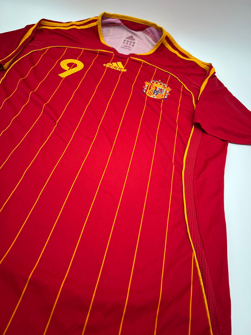Thumbnail: Spain 2006/2007/2008 Home Torres #9 Soccer Jersey (M)