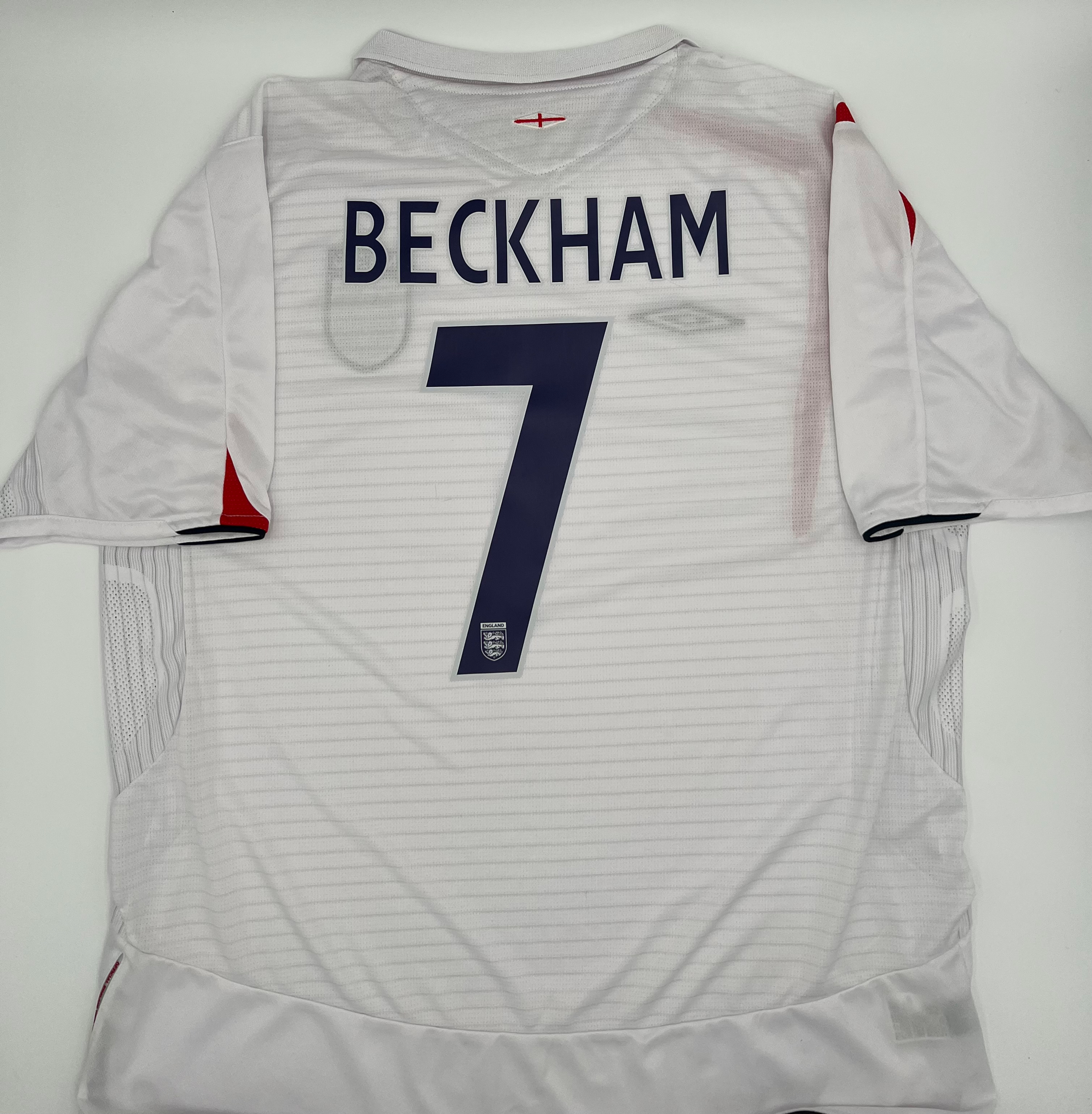 England 2005/2006/2007 Home Beckham #7 Soccer Jersey (XL)