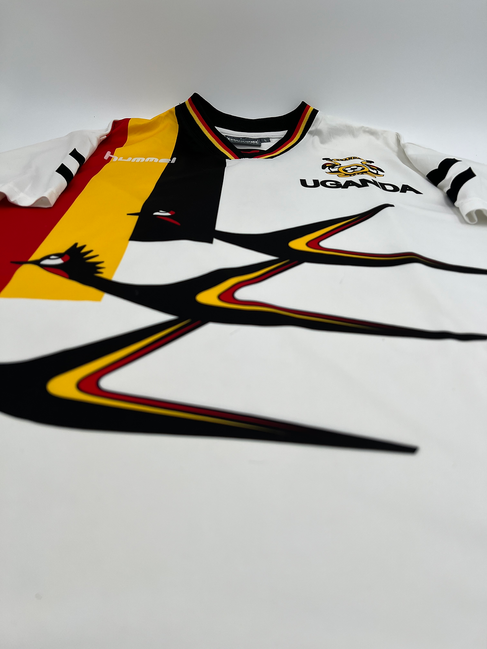 Thumbnail: Uganda 2000/2001 Home Soccer Jersey (L) Front Parallel View