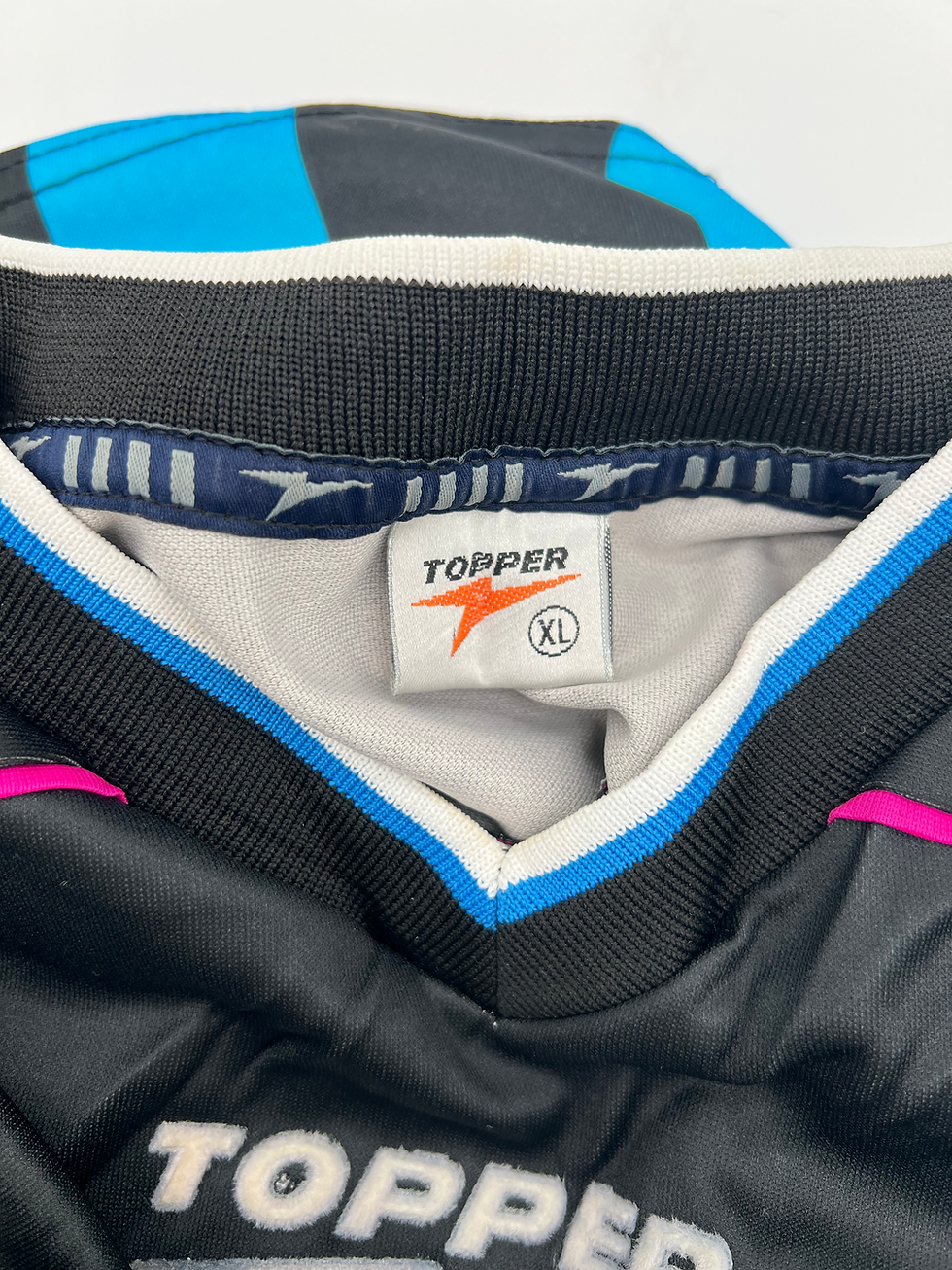 Thumbnail: Racing Club de Avellaneda 2001/2002 Away Soccer Jersey (XL) Tags Close Up View