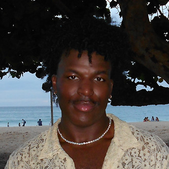 Facetune_21-04-2025-15-34-14 4.JPG