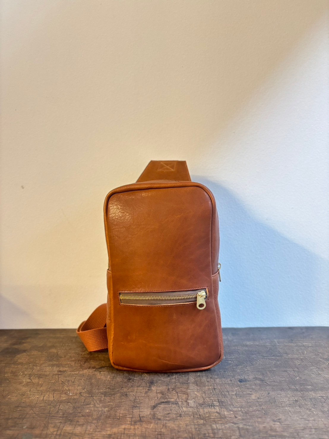 オイルバケッタボディバッグ　栗色