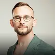 Krzysztof-Dobrowolski-Onclin-Expert-Speaker-at-Leqture.webp