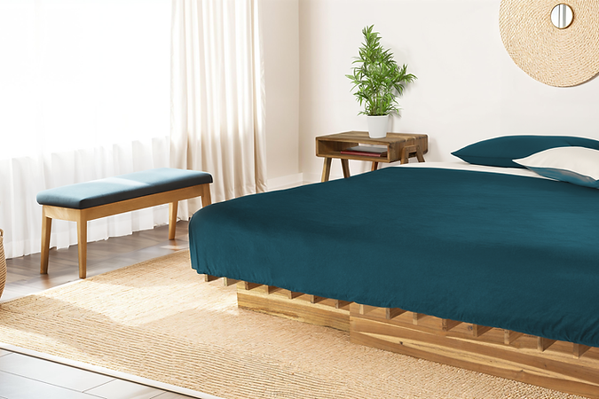 Bed and Frame w Table.png