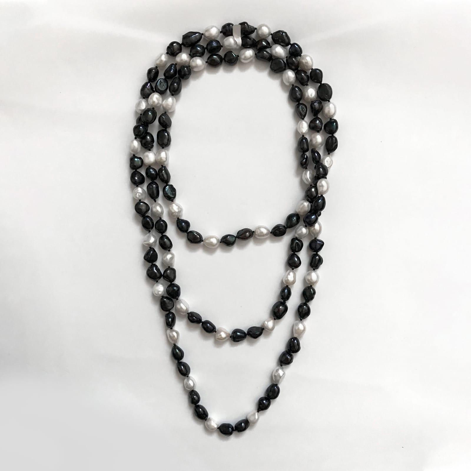 Black & White Baroque Pearl Necklace
