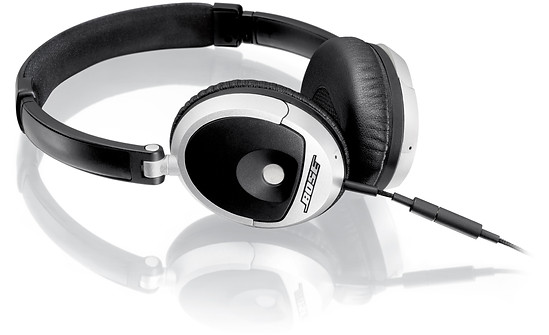 Bose_on_ear_headphones.025_HR.jpg