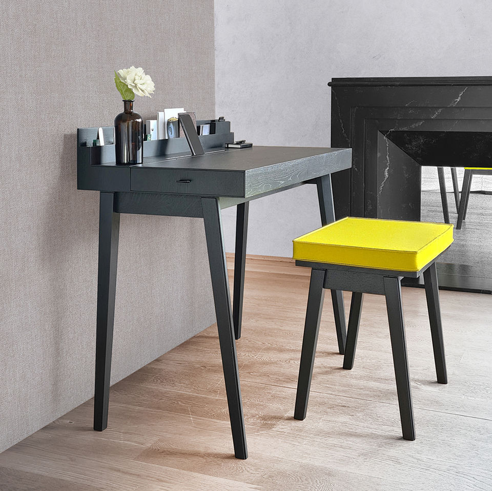 Sekretär Abbildung 1 für INSTA.jpg