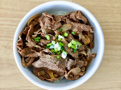 กิวด้ง (Gyudon) มาทำข้าวหน้าเนื้อกินกันเถอะ