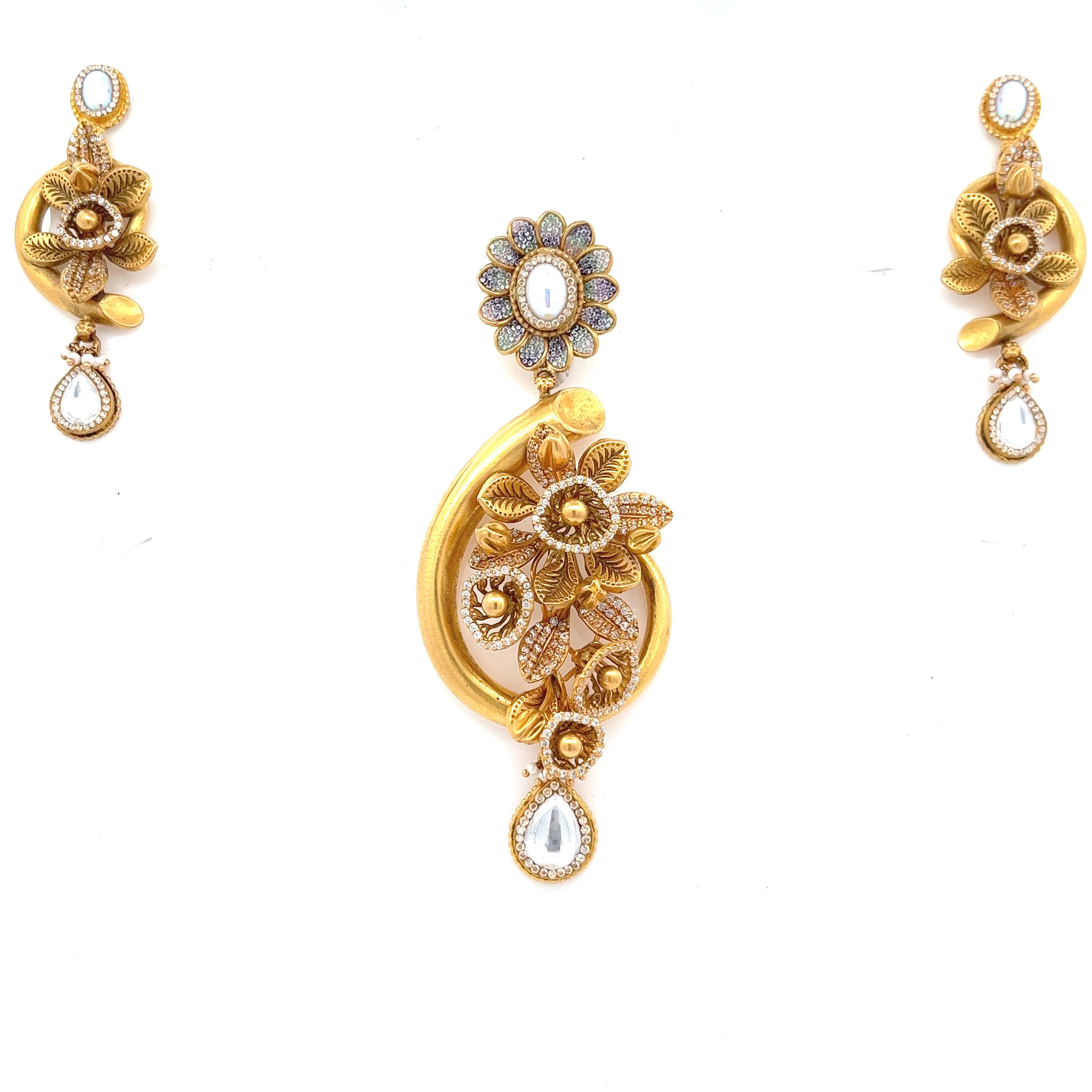 Gemownaire Dhruvika Antique Gold Pendant Set