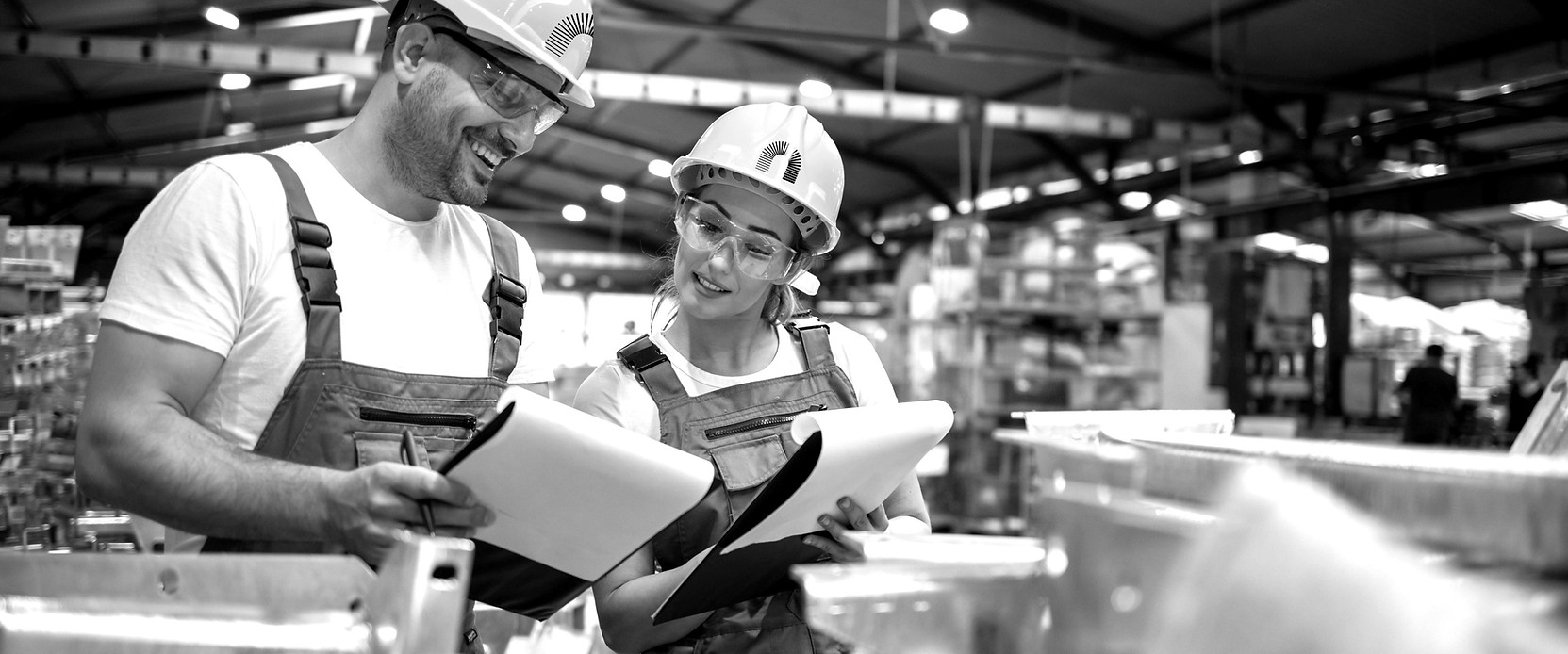 Experts magnetics equipment working