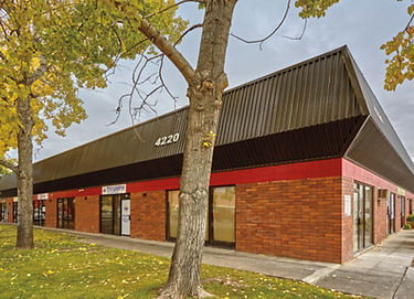 2000 sq ft commercial property