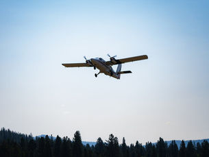The Twin Otter Ferry Flight That Involved Rebels and a Bag of Cash