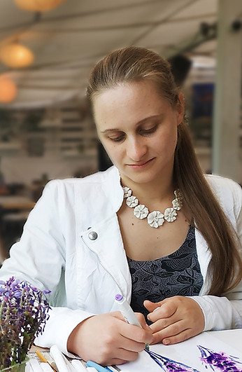 photo of Ilona behind the brand ilonitta