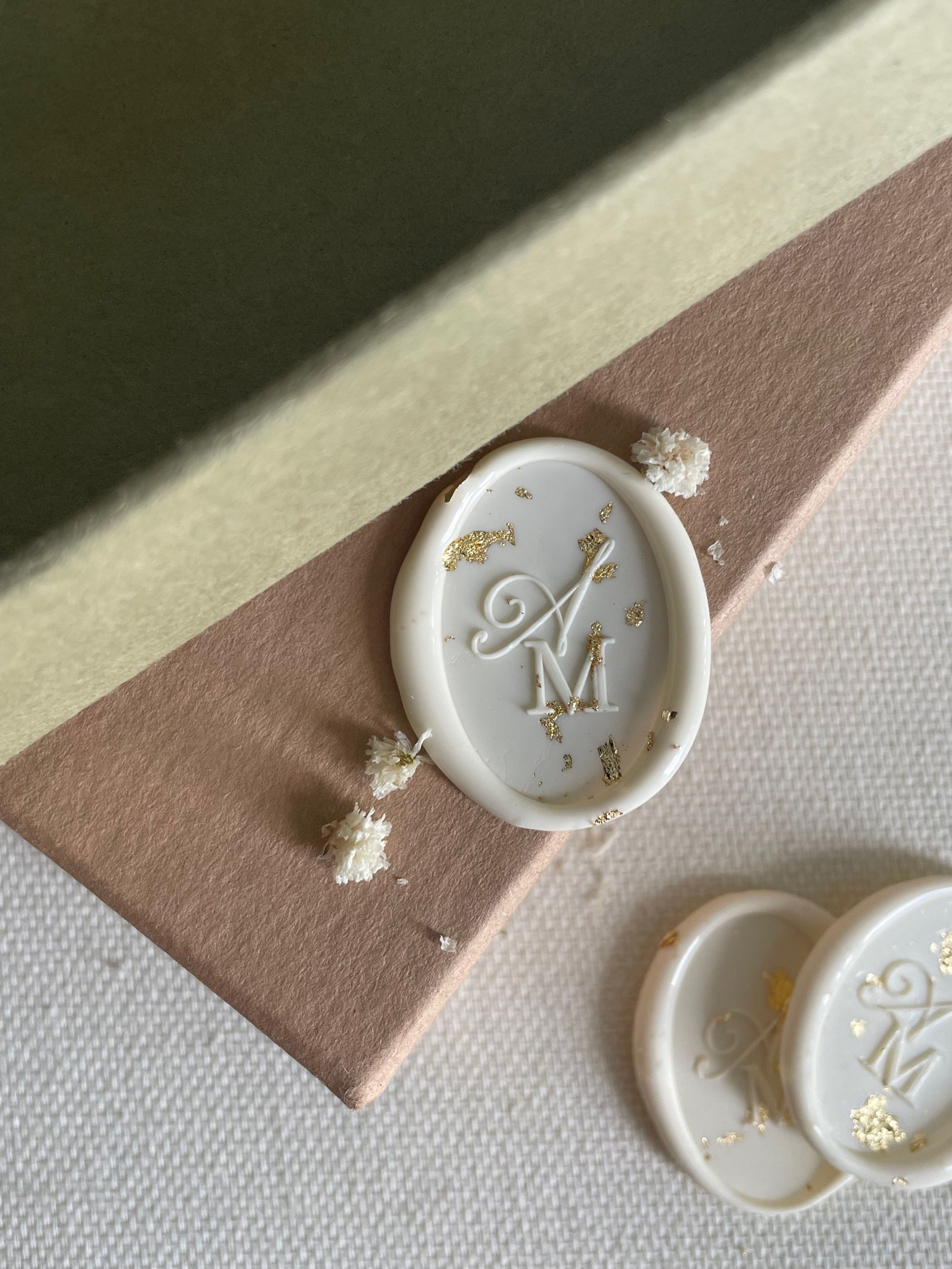 Oval Custom wax seals with gold / copper or silver flakes, pack of 50 seals