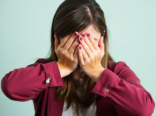 Embarrassed by Your Boyfriend… But It’s Complicated: Why Smart Women Stay & What Happens When They Finally Stop Settling