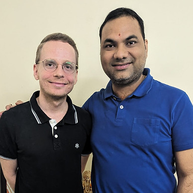 Mit meinem Lehrer, Dr. Piyush Dwiwedi