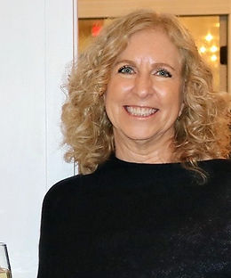 Valerie Rapowitz Headshot