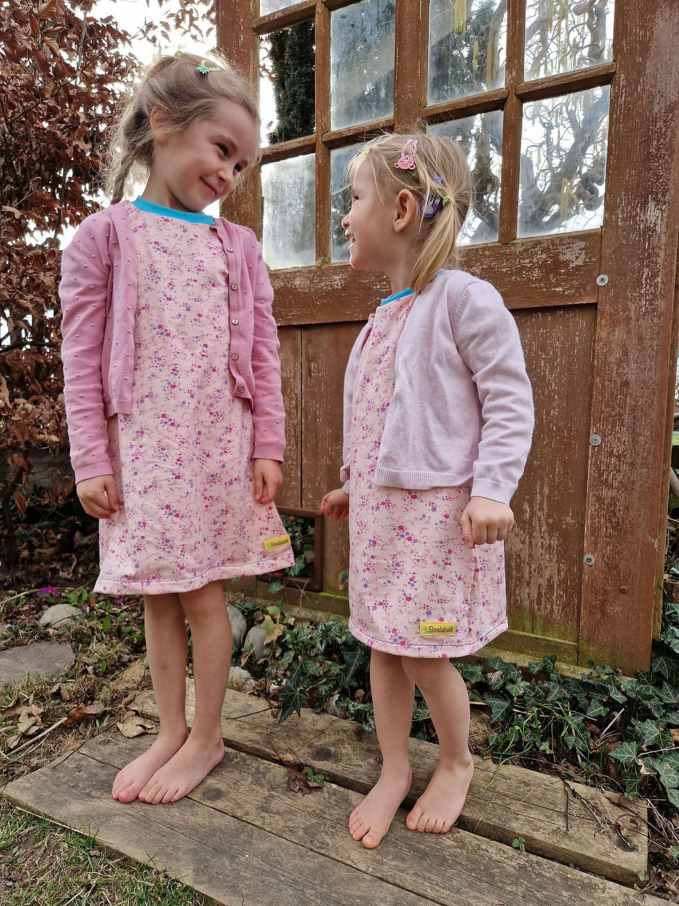 Miniaturbild: Raglankleid Blumen 