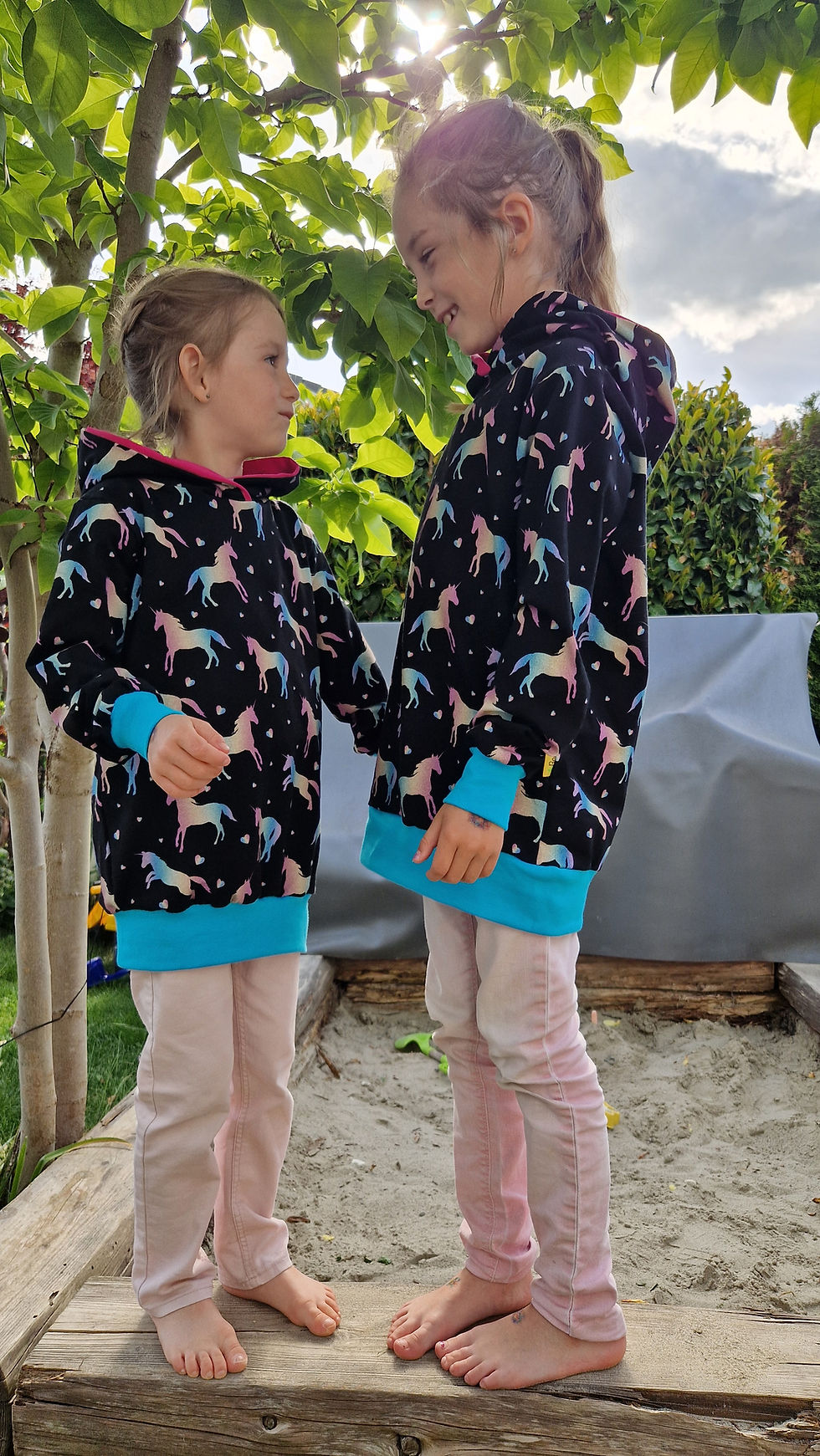 Miniaturbild: Hoodie Einhörner 