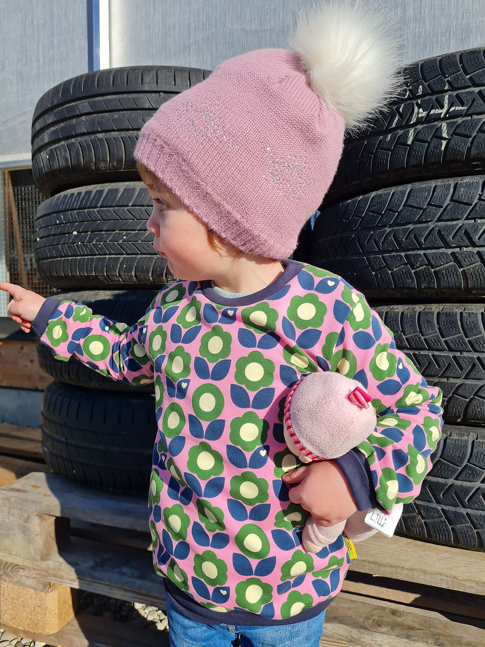 Miniaturbild: Kinderpullover Blumenliebe