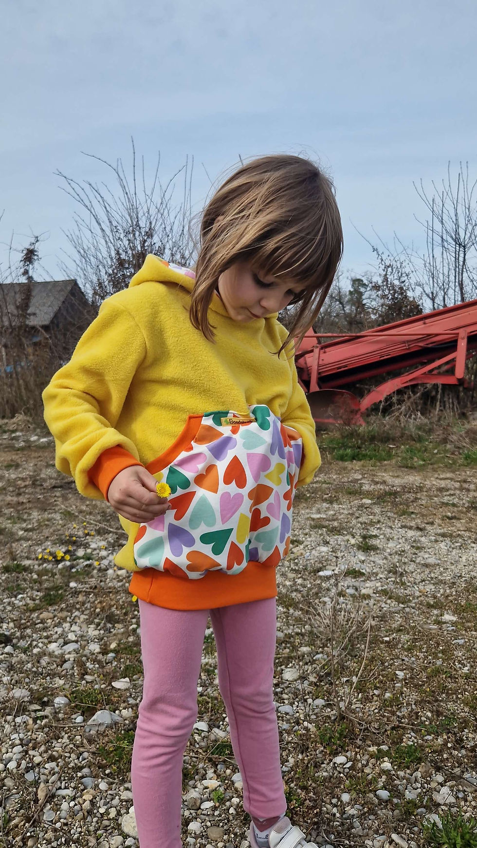 Miniaturbild: Fleecehoodie Herzen bunt