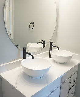 Basic bathroom 3.jpg