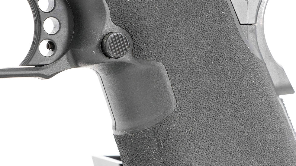 The Prodigy has a nice texture that was smartly kept away from where the middle finger needs to wrap rapidly during draw.