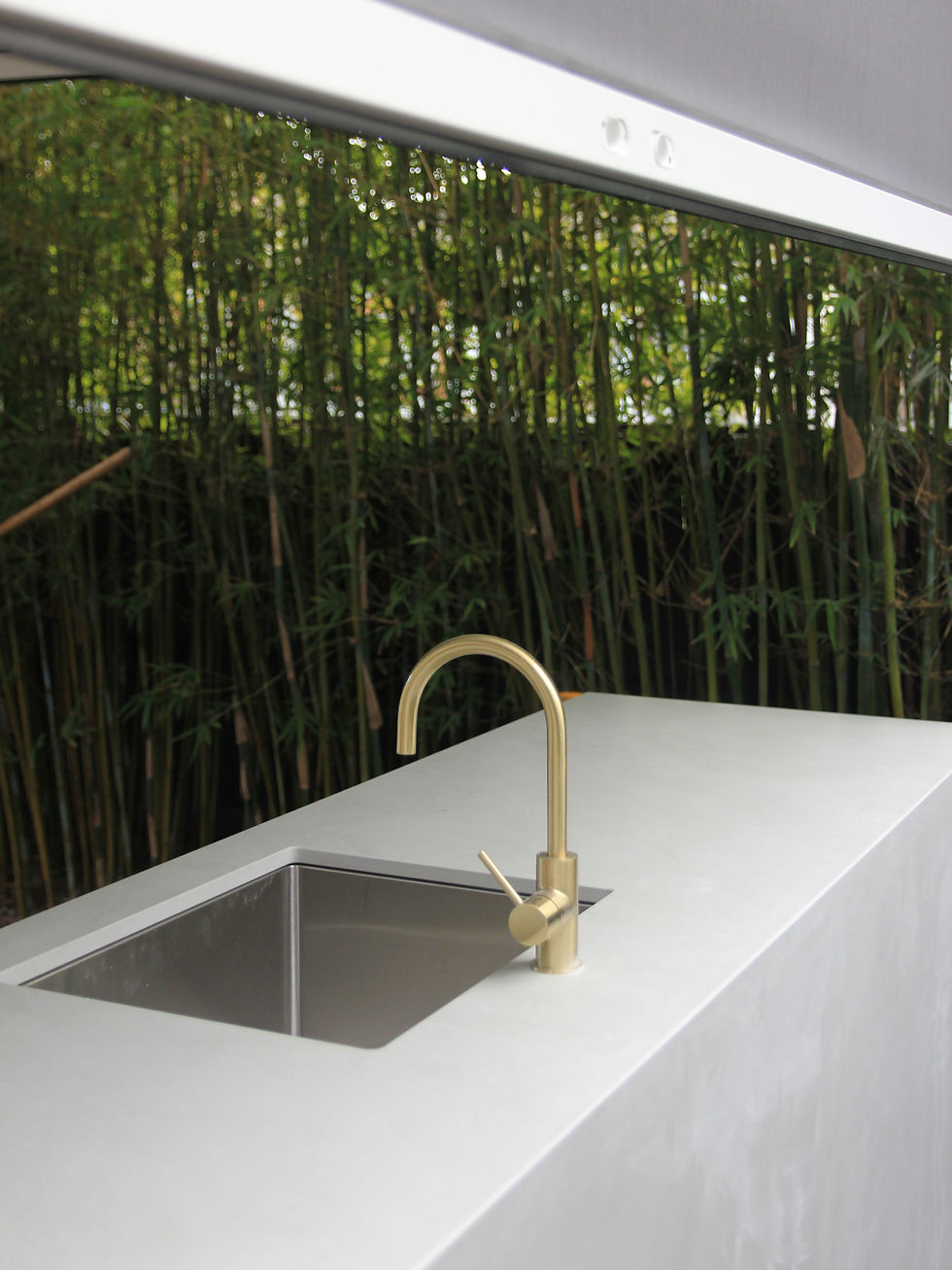 Making the Most of Compact Spaces with Intero.