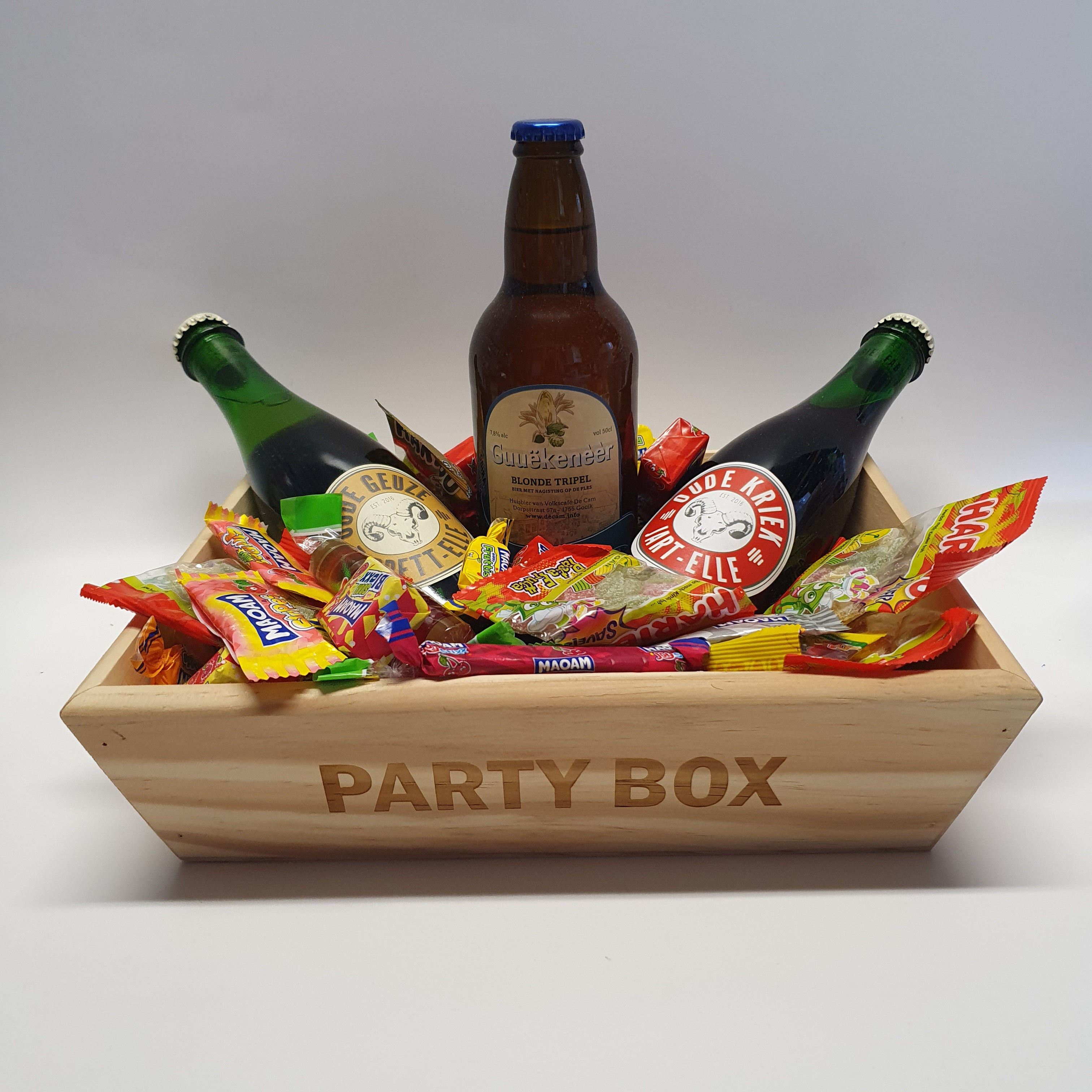 Party Box met streekbieren en snoep