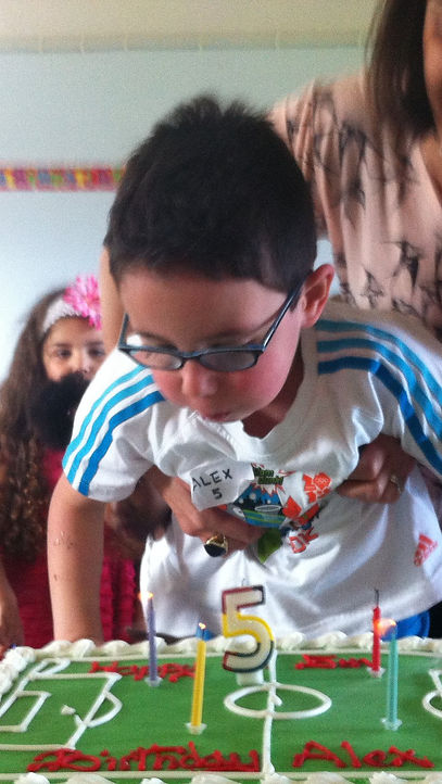 kids birthday parties north london, childrens birthday parties, childrens football parties london