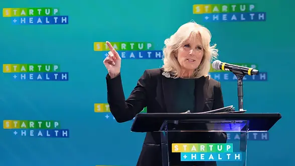 JE1_0530 2500px-gigapixel-standard v2-2x-faceai v2 2500px.webp