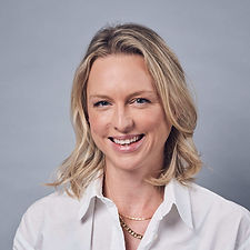 Aleksandra Ahrens (1)_edited.jpg
