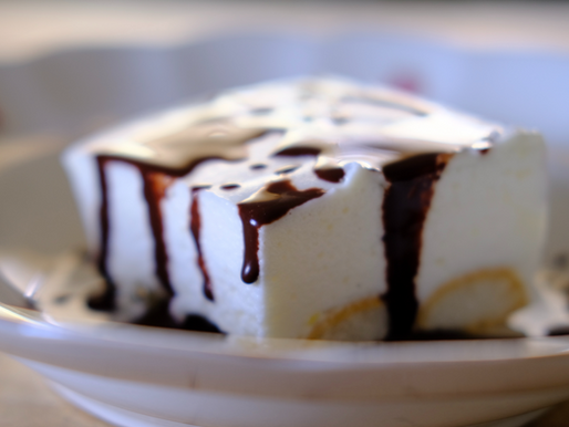 בוואריה עם סירופ שוקולד ביתי ובישקוטים