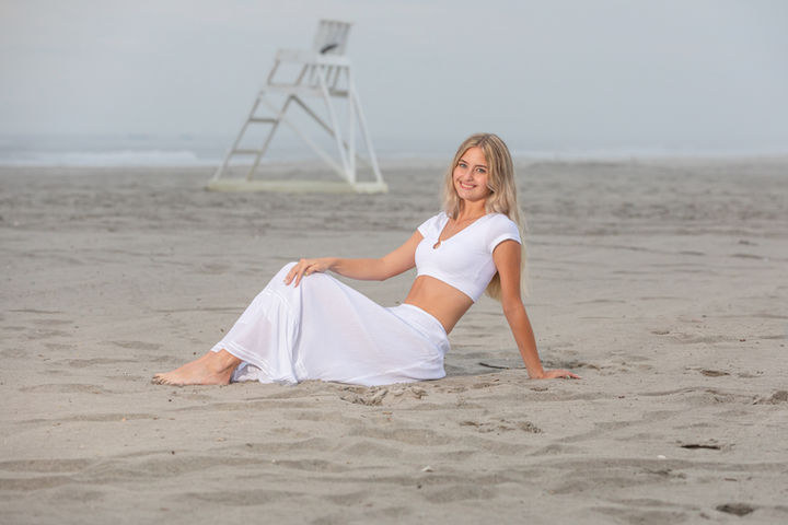 senior high school portraits on the beaches of the jersey shore