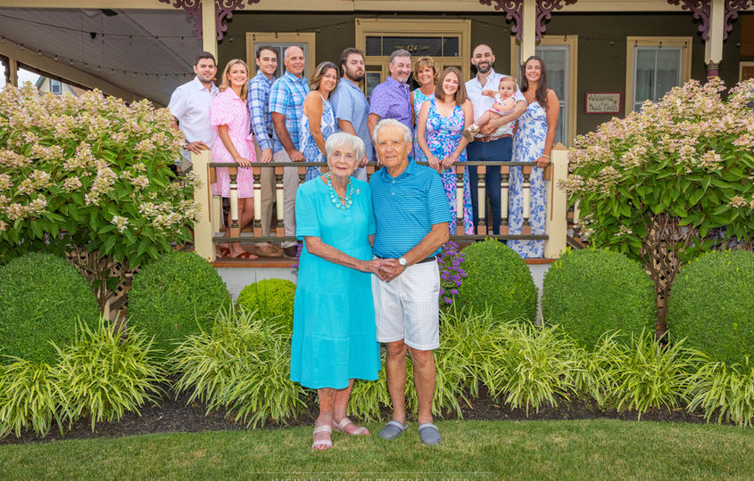 LBI family photographer for the beach and large family reunions