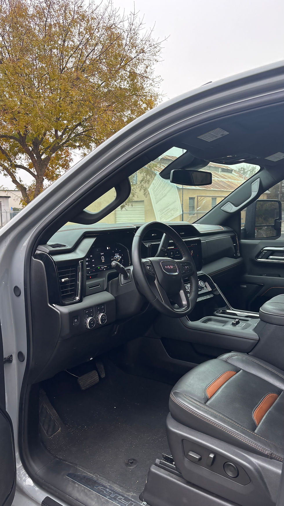 Thumbnail: 2025 GMC Sierra 2500HD AT4