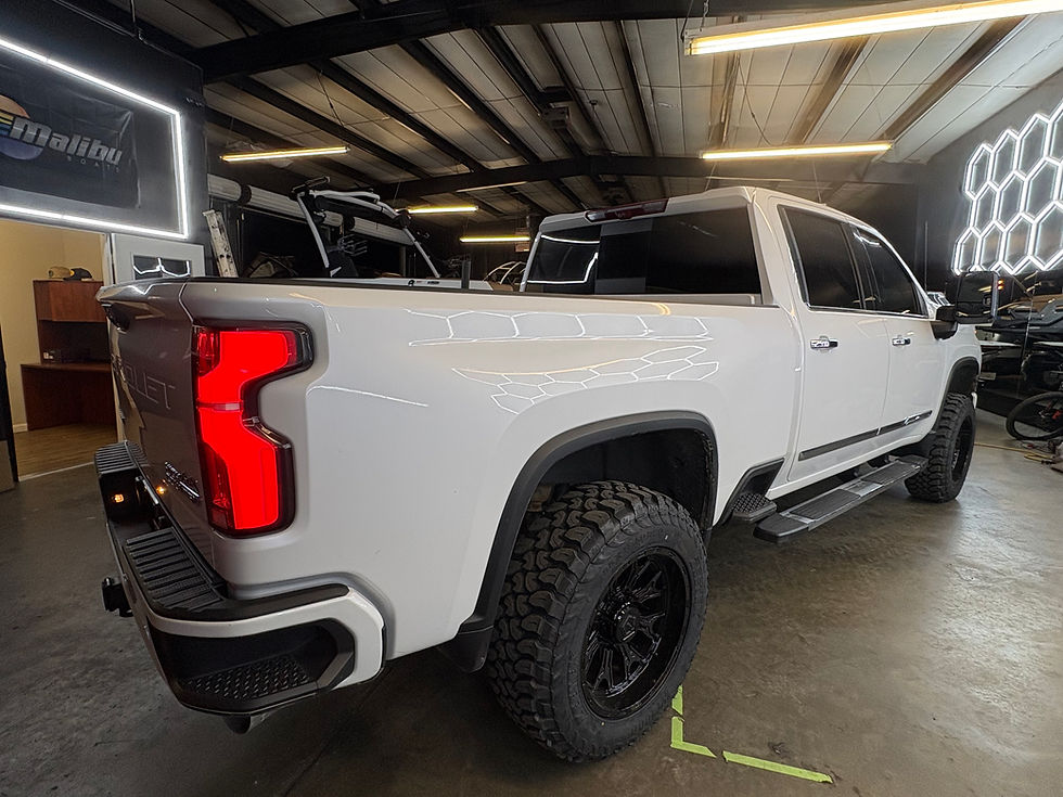 Thumbnail: 2024 Chevrolet Silverado 2500HD High Country 4x4 6.6L