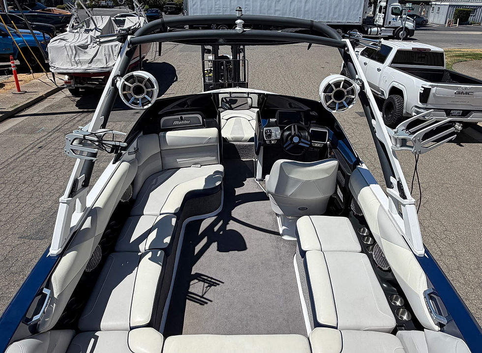 Thumbnail: 2015 Malibu 23LSV 275HOURS