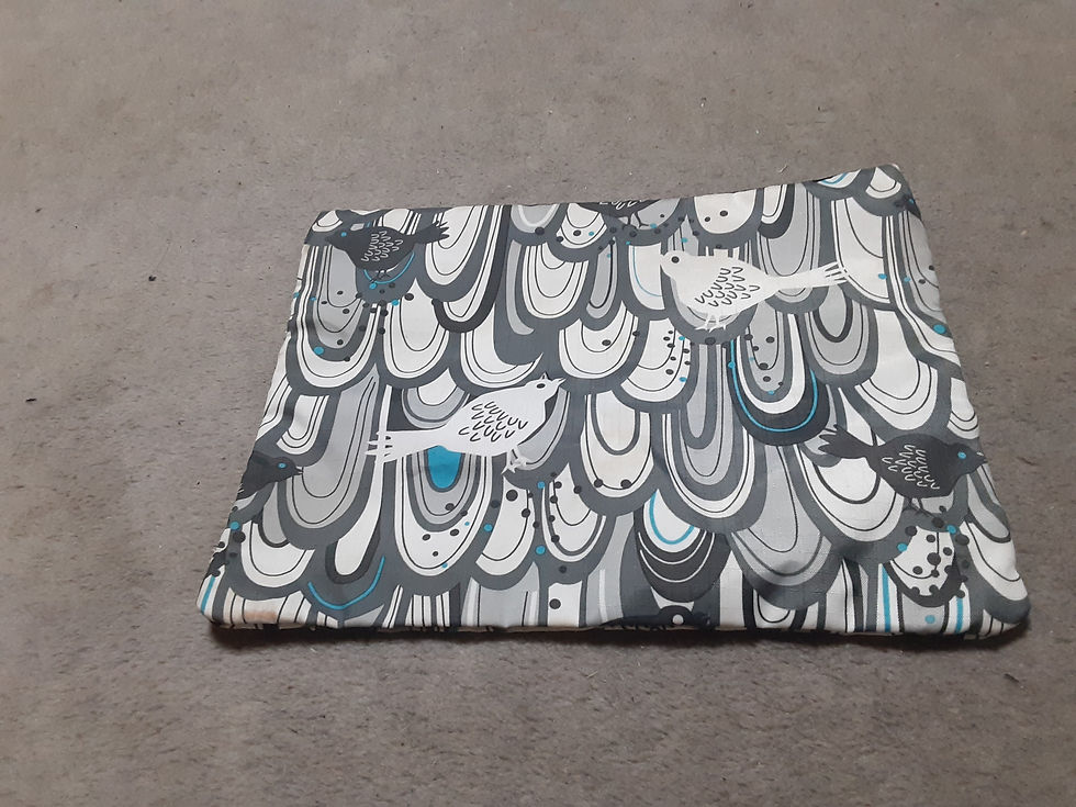 サムネイル： LESPORTSAC のポーチ