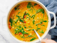Curry de potimarron, poivrons et épinards