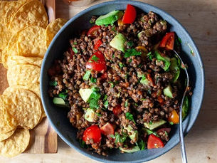Salade de lentilles vertes, avocat et tomate au basilic