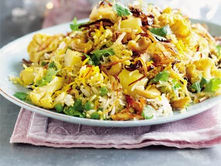 Biryani avec salade tiède de blettes à la noix de coco et noix de cajou grillées