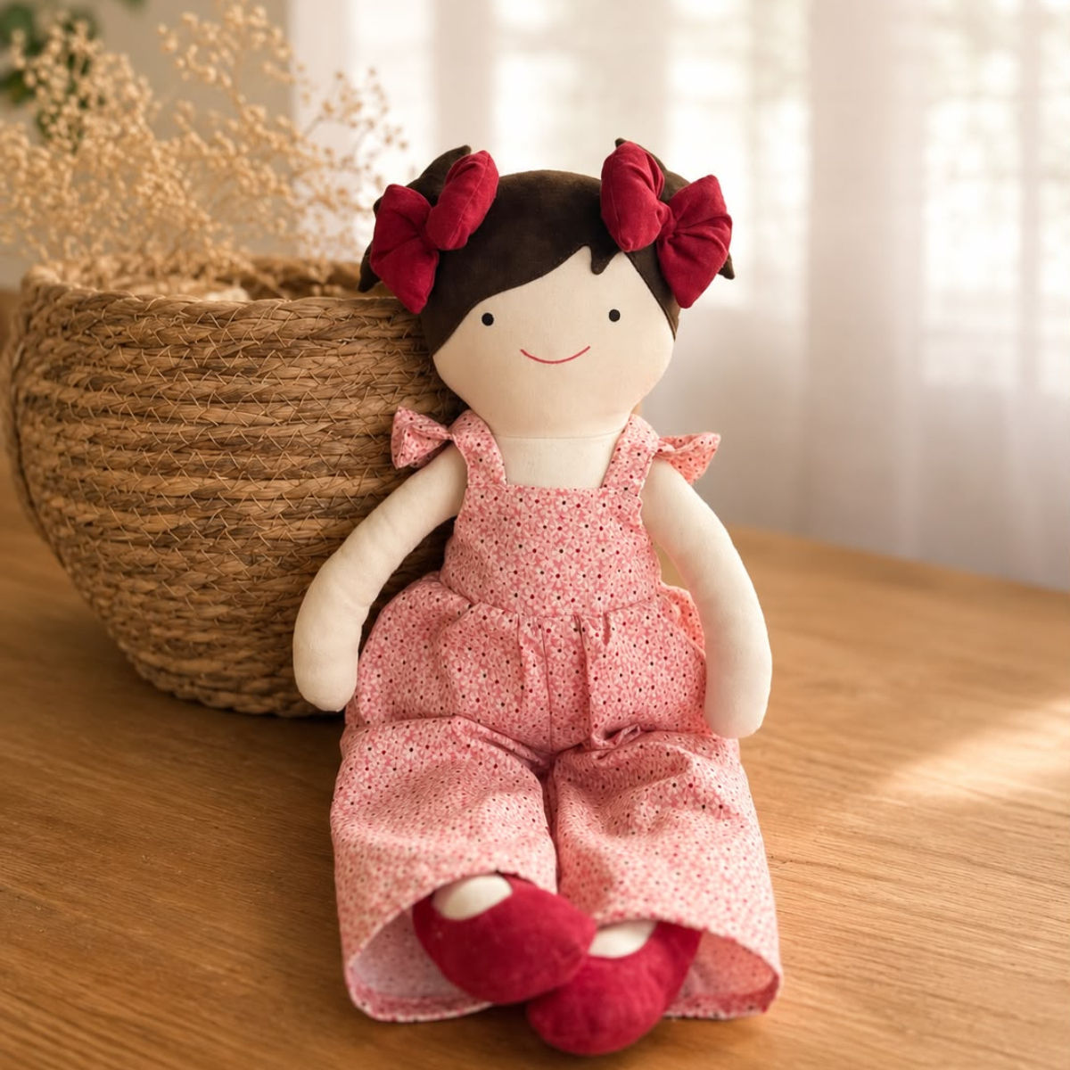 Muñeca Lilly (ropa de quitar y poner)