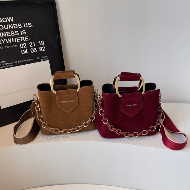 Miniatura: Bolsa maternidade transversal elegante e prática