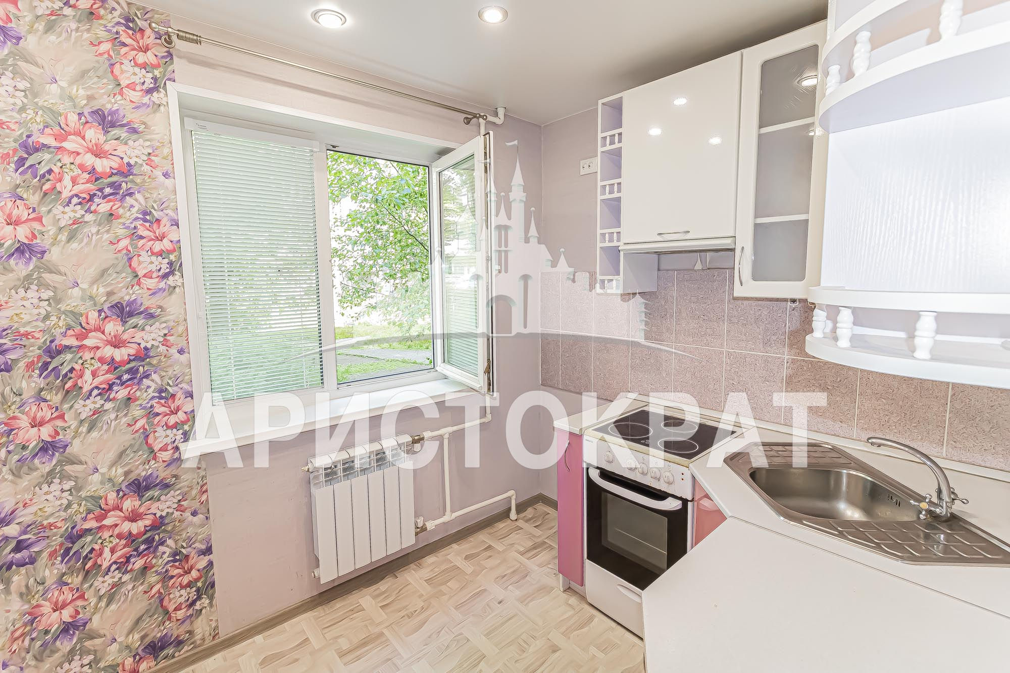 2k, 45 m², 1/5, Davydova street, 24, Vladivostok