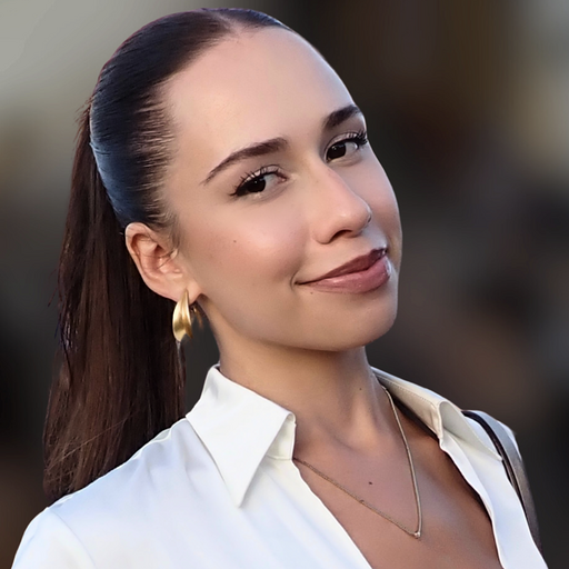 Writer: Elizabeth Salamakha