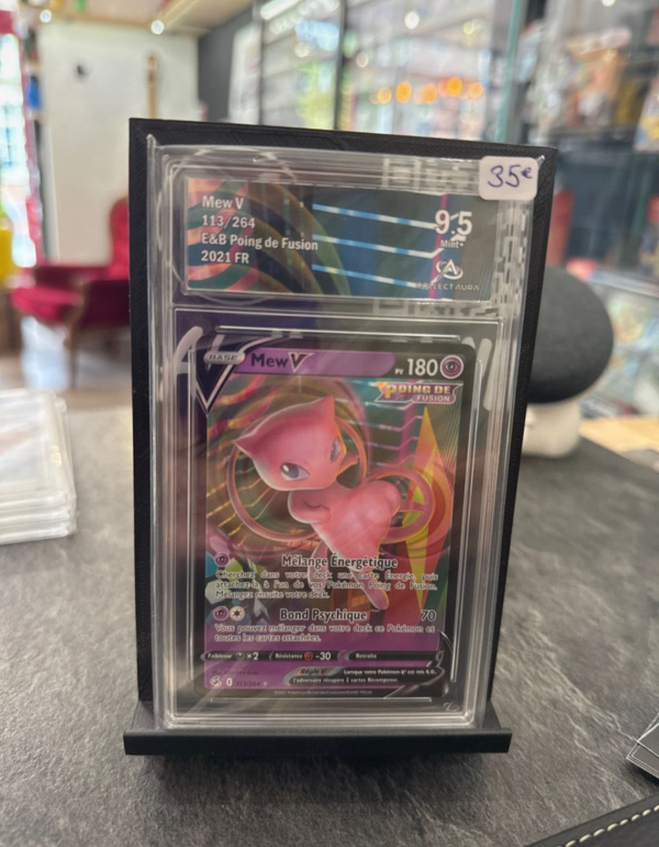 Mew V 113/264 gradée CollectAura 9.5