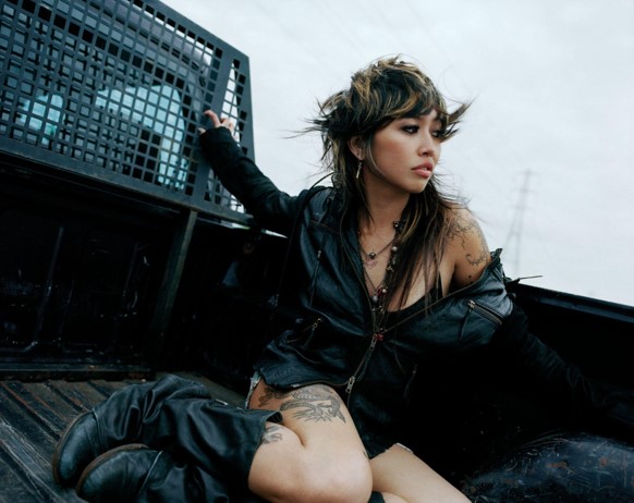 beabadoobee Releases New Single “Switchblade” Ahead of Pylon