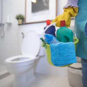 Professional deep cleaning bathroom tile and grout in a Greensburg PA home